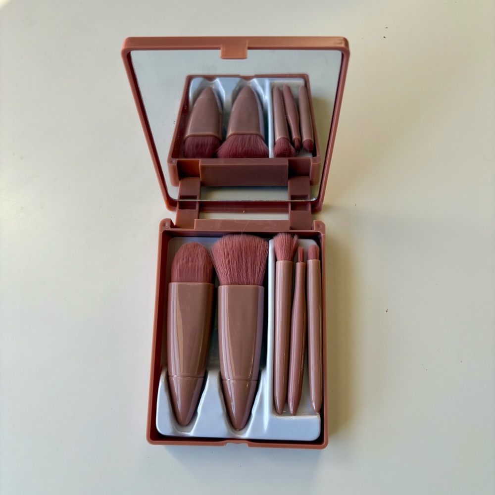 💠3/$10 Mini Makeup Brush Set